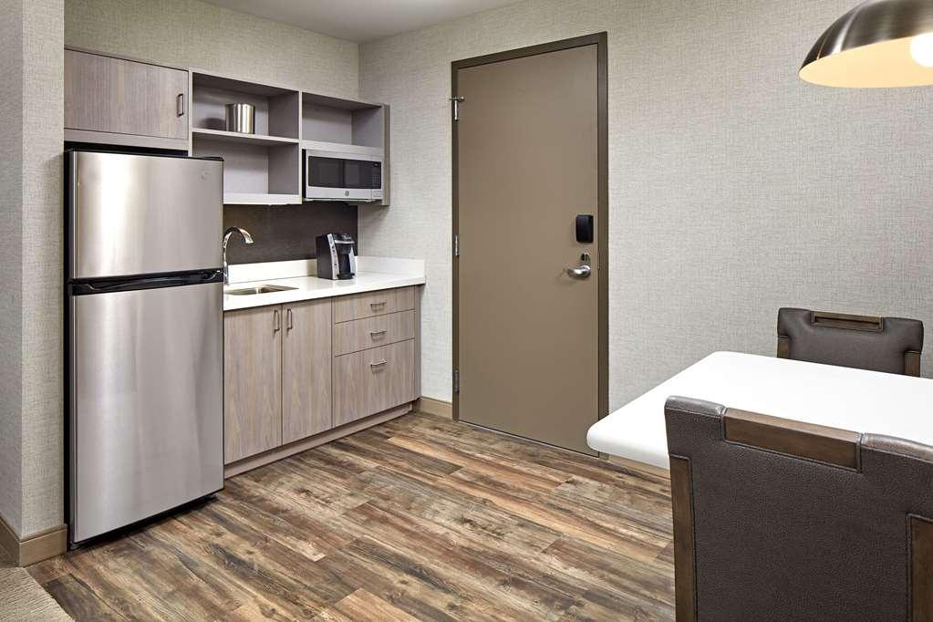 Cambria Hotel & Suites Anaheim Resort Area Quarto foto