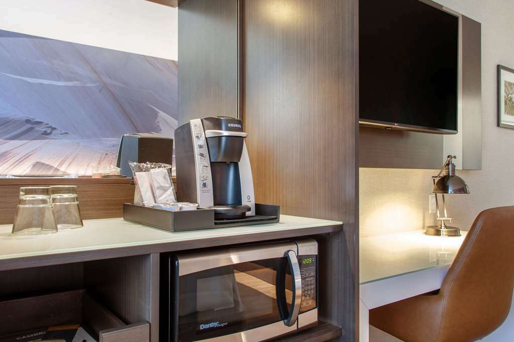 Cambria Hotel & Suites Anaheim Resort Area Quarto foto